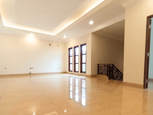 4-Bedrooms House For Sale in Haji Nawi Kebayoran Lama