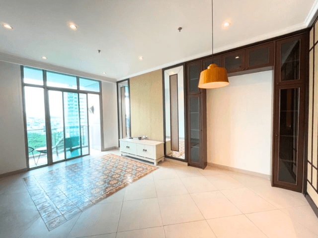 The Essence Dharmawangsa Tower East Lantai 11