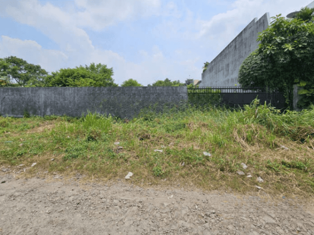 324 m2 Plot of Land For Sale in Intercon Kebon Jeruk