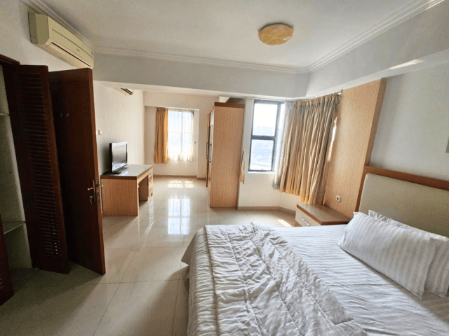 Sudirman Tower Condominium Tower A Lantai Sedang