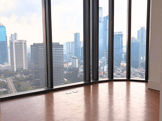 St. Regis Apartment High Floor