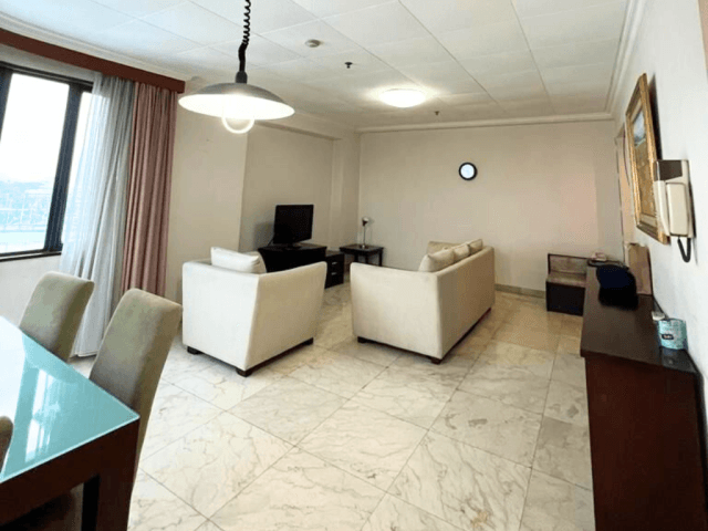 Park Royale Tower 2 Lantai 15