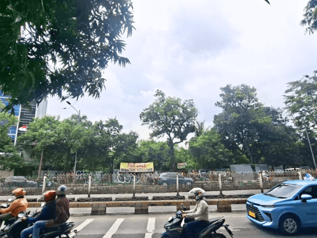 Plot of Land For Sale 7596 Sqm