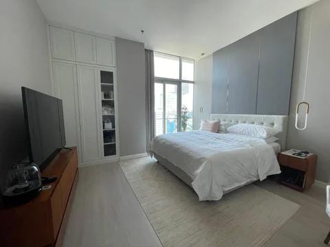 The Stature Jakarta Mid Floor