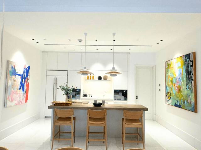 St. Regis Apartment 6th Floor