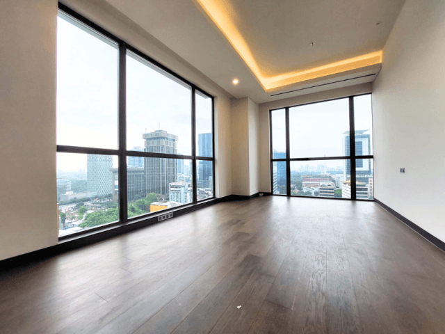 Pakubuwono Menteng Lantai Sedang