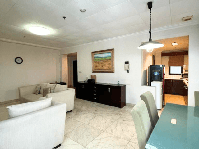 Park Royale Tower 2 Lantai 15