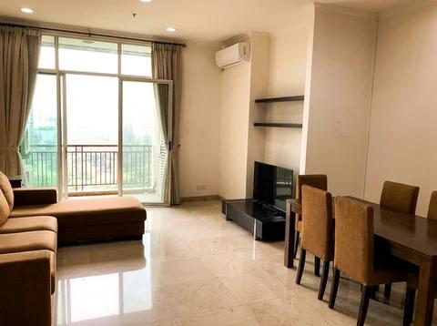 Kemang Village Tower Tiffany Lantai Tinggi