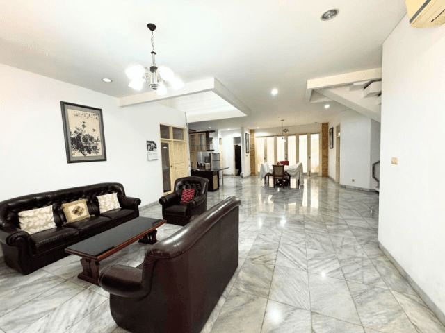 4-Bedrooms House For Sale in Kembang Ayu Puri Kembangan Area