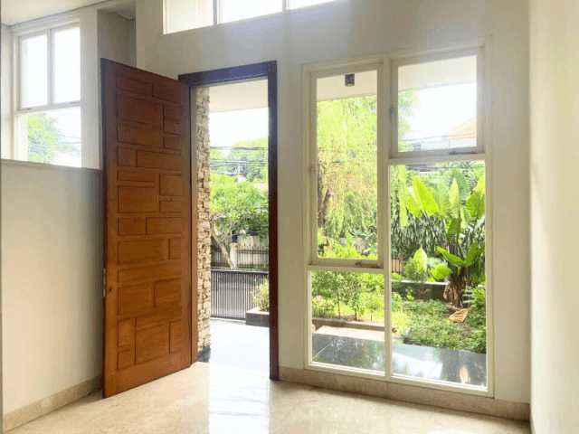 4-Bedrooms House For Sale in Gandaria Kebayoran Baru Area