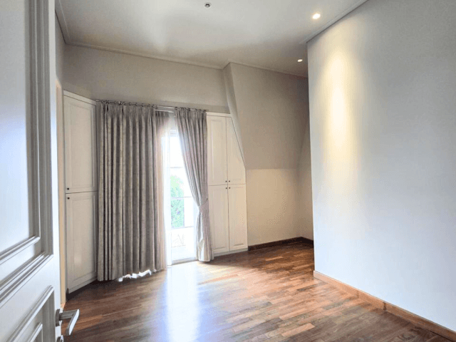 4-Bedrooms House For Sale Jalan Citayam