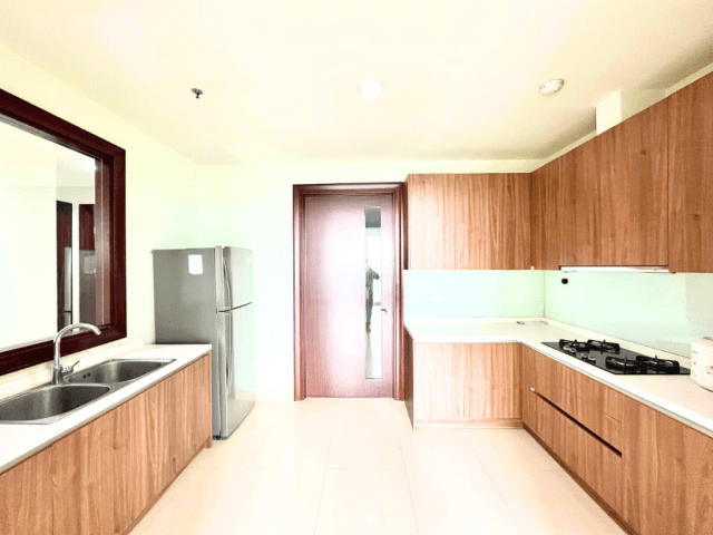 Pakubuwono View Lacewood Tower Middle Floor