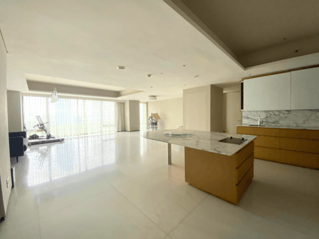 Verde One North Tower 9th Floor