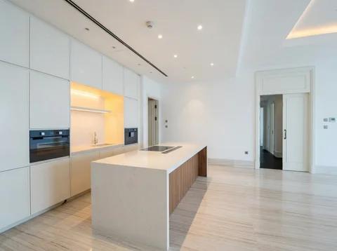 Mid Floor