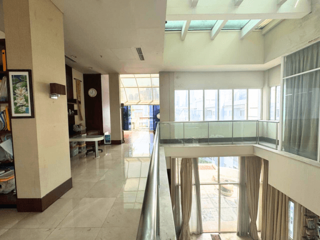 Pearl Garden Penthouse Lantai 6