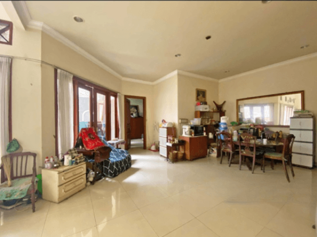 5-Bedrooms House For Sale in Gandaria