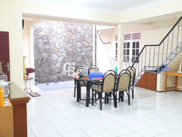 Rumah Dijual Tomang 4 Kamar