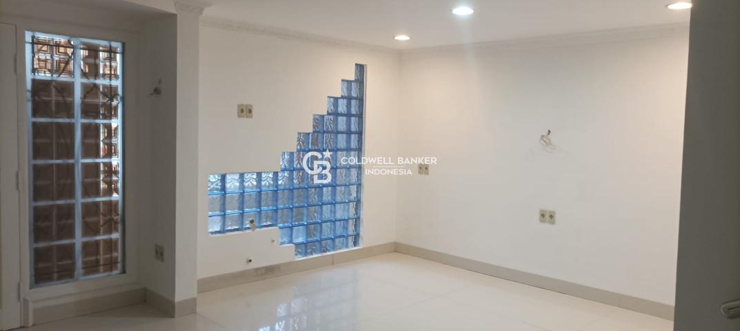 Rumah Dijual Tanjung Duren 4 Kamar