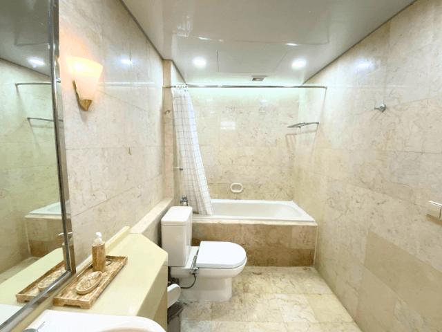 Park Royale Tower 3 Lantai 12