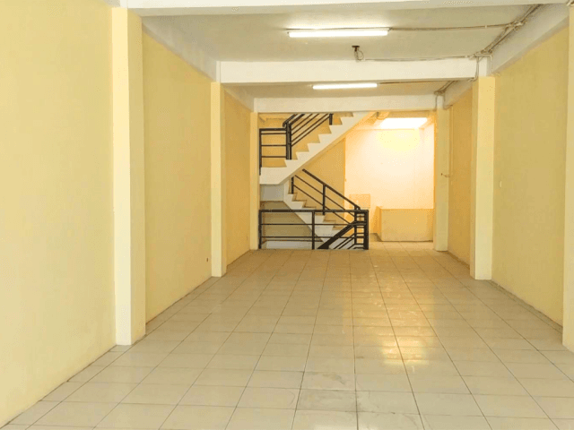 3 Storeys Shophouse for Sale in Fatmawati