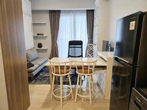 Fifty Seven Promenade Tower City Mid Floor