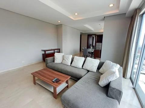 The Mansion at Kemang Lantai Sedang