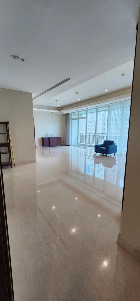 Pakubuwono Signature Tower Satinwood Mid Floor