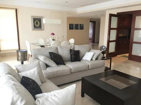 SCBD Suites Mid Floor