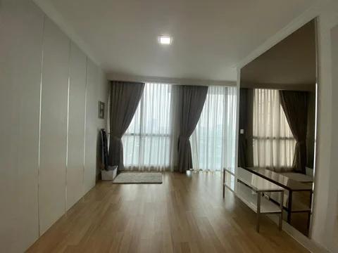 Residence 8 Senopati Tower 2 High Floor